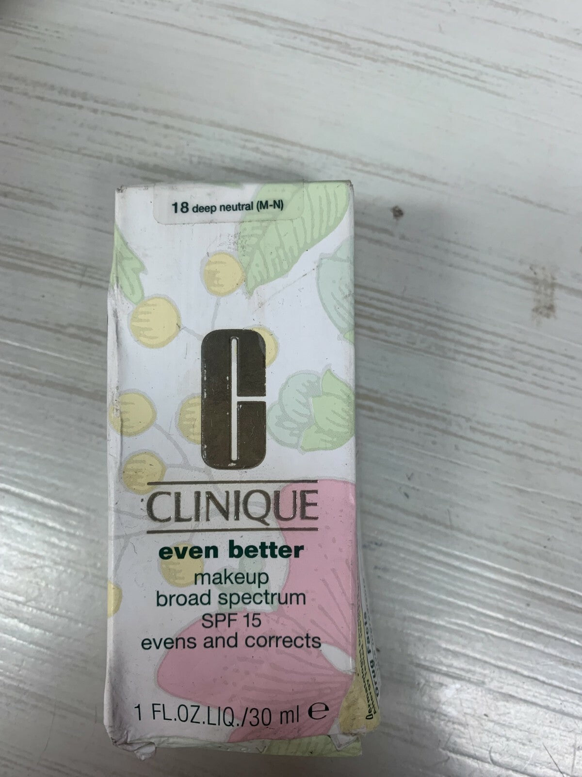 Clinique Even Better Makeup SPF 15 Broad Spectrum - Multiple Shades, New Box Damage