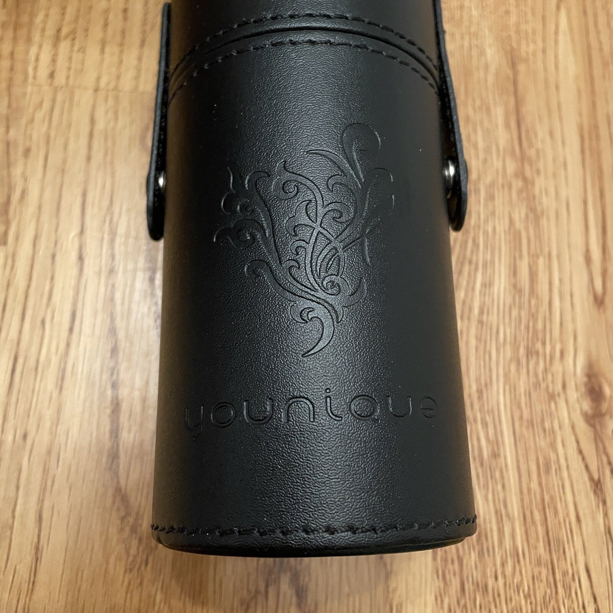 Younique Hard Case Snap Storage for Makeup & Cosmetics