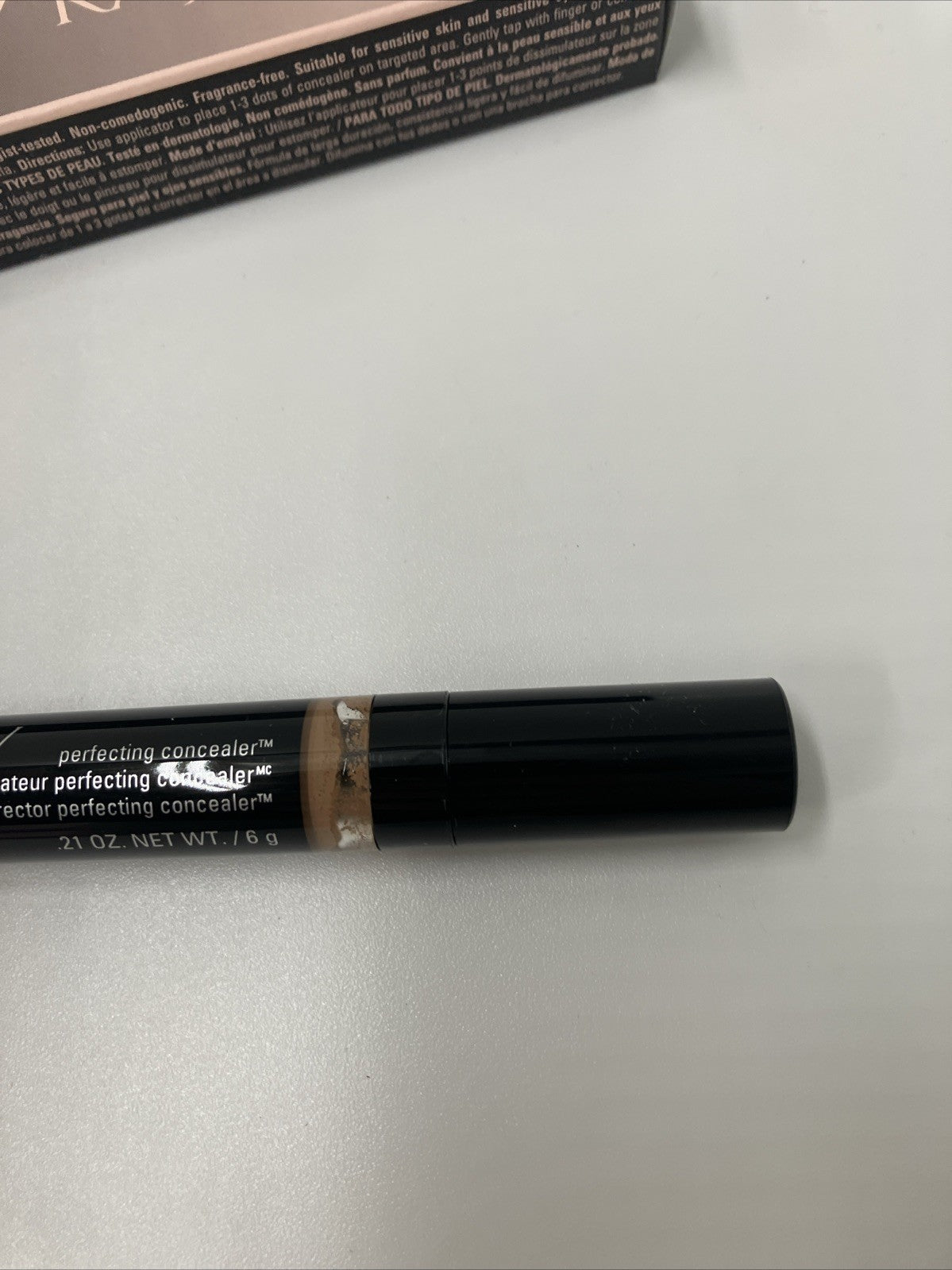 Mary Kay Perfecting Concealer LIGHT BRONZE 0.21 oz. - New in Box
