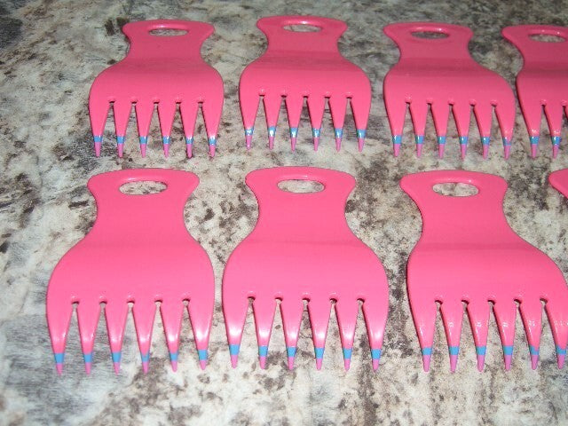 Vintage Mebco Hair Bear Claw Comb Lot - Pink Retro Hair Accessories