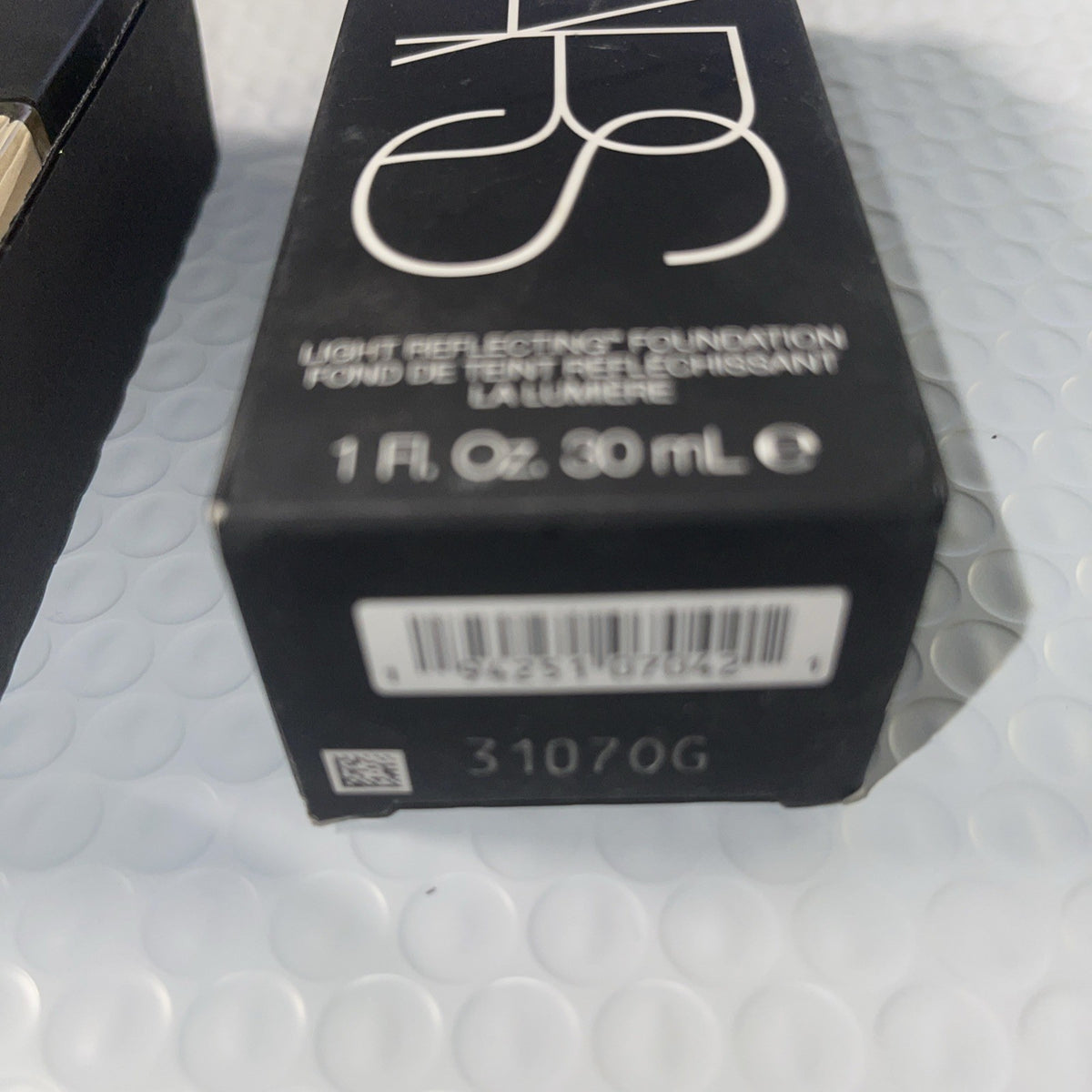 NARS Light Reflecting Foundation Gobi (Light 3) 30ml / 1oz - Flawless Skin