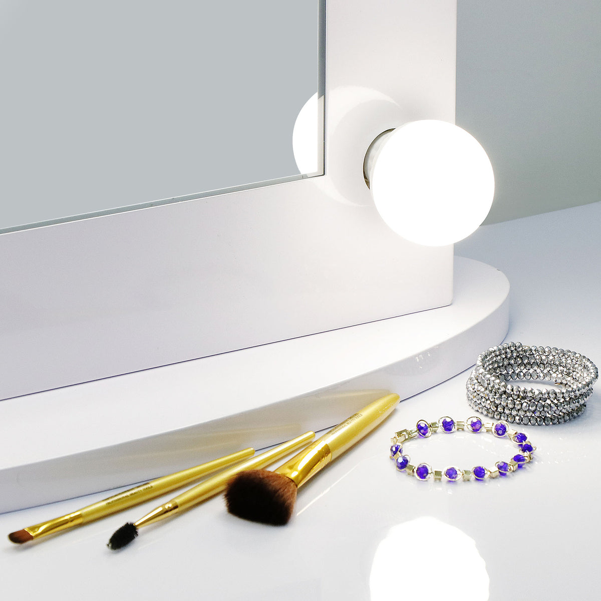 Wall Mounted Hollywood Makeup Vanity Mirror with Dimmable LED Lights