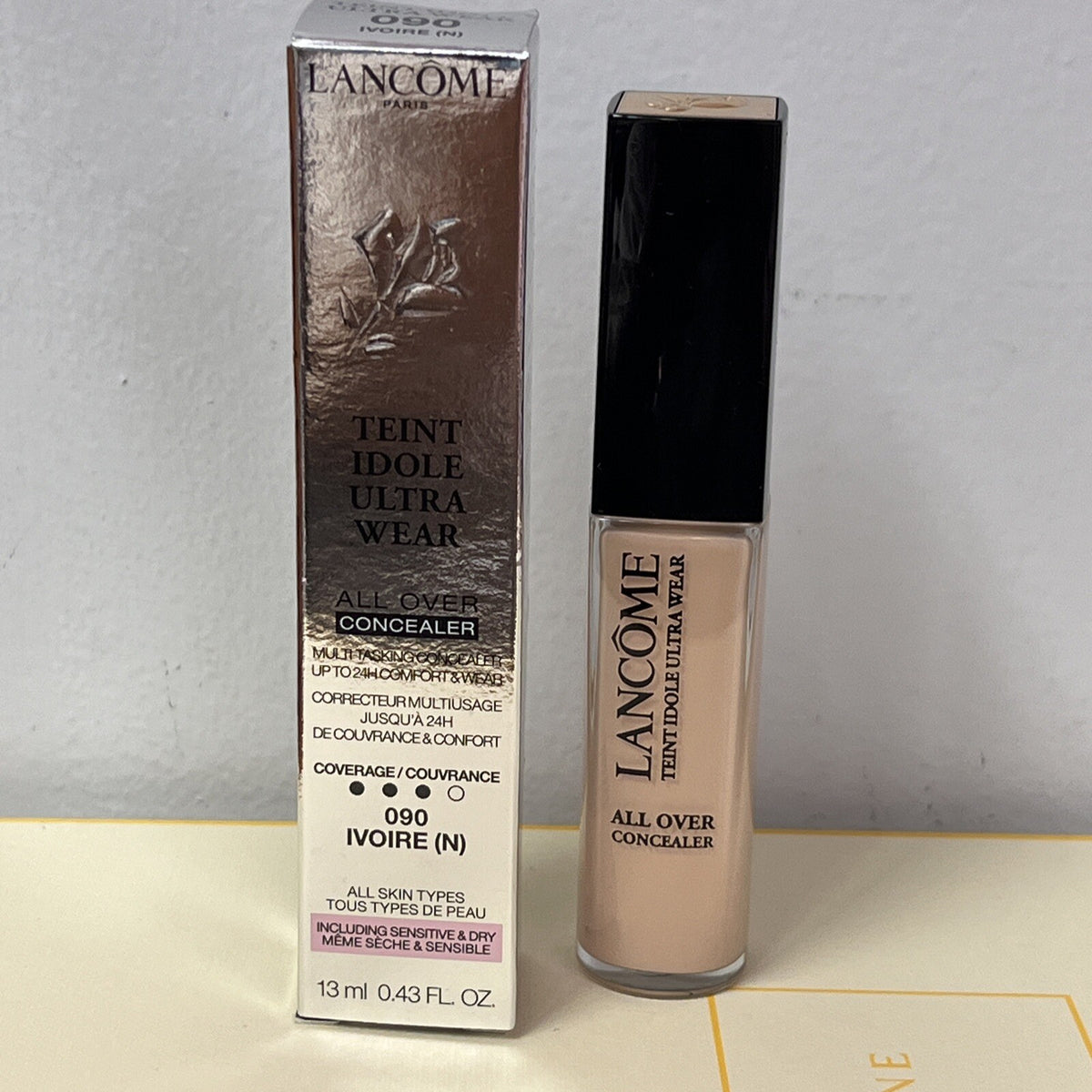 Lancome Teint Idole Ultra Wear Concealer 090 Ivoire Full Size 0.43oz - Flawless Face Makeup