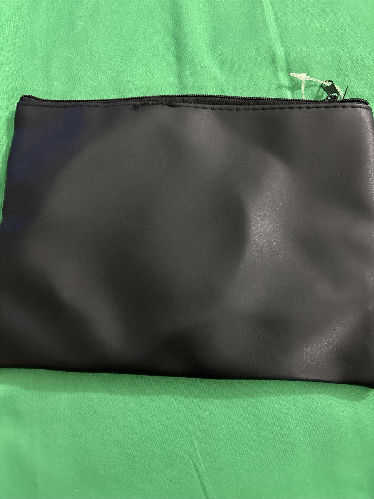 Sassy + Chic Cosmetic Makeup Bag Mama - Black