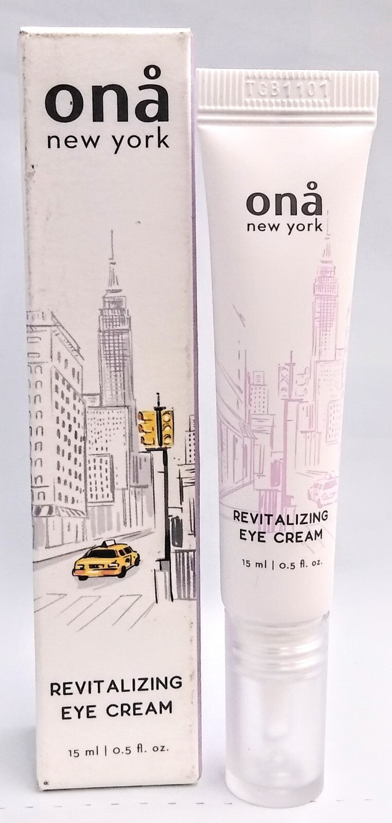 Revitalizing Eye Cream with Hydration & Dark Circle Reduction - 0.5 fl oz