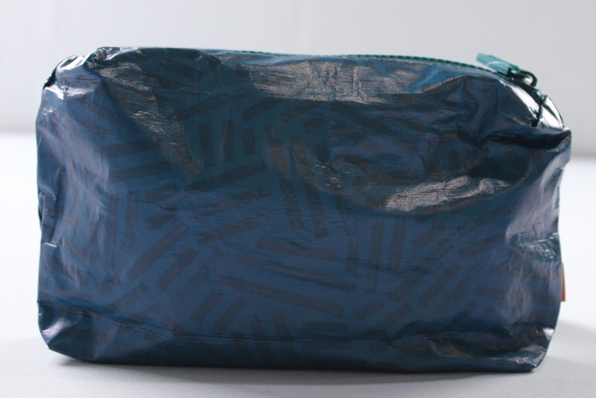 Travel Pouch for Luggage and Bags - Blue Zipper Organizer