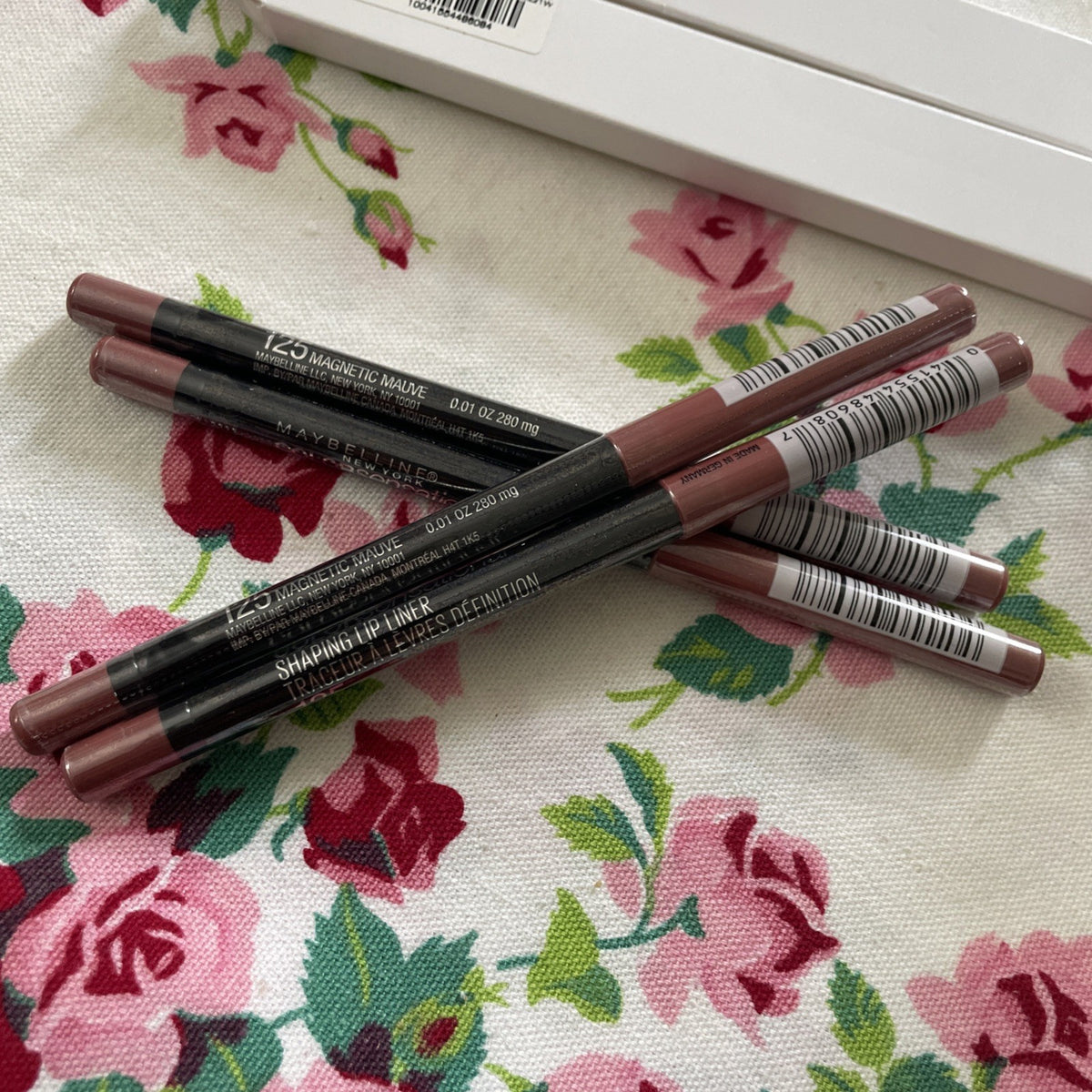 Maybelline Mauve Lip Liner Self-Sharpening Factory Sealed - Long-Lasting Makeup