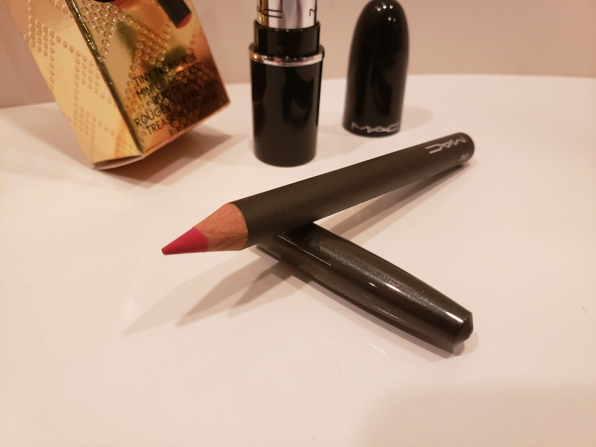 Mini Lip Duo – Lustre Lipstick & Lip Liner Set in Red (Mac Tiny Treasures)