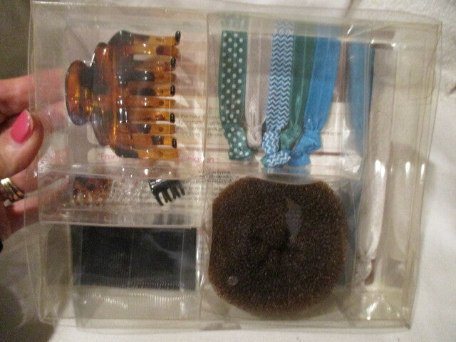 AVON Hair Essentials Kit 62 Pieces For Dark 5 Elastic Ties/3 sm Claws