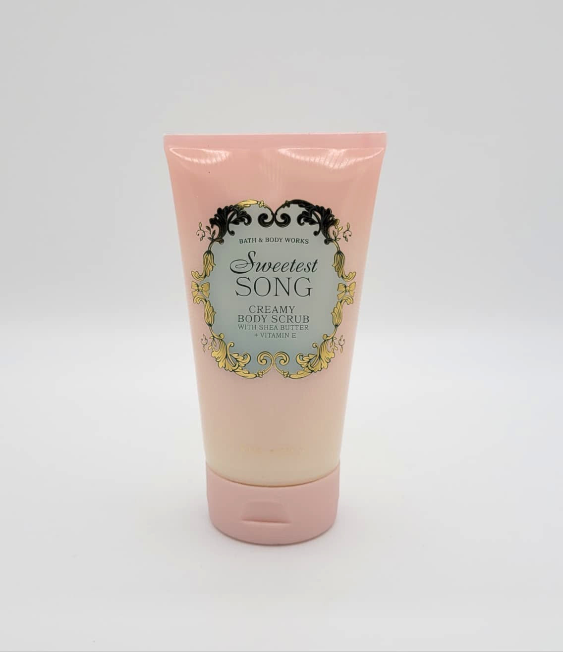 Bath & Body Works Sweetest Song Exfoliating Creamy Scrub 8 fl oz New