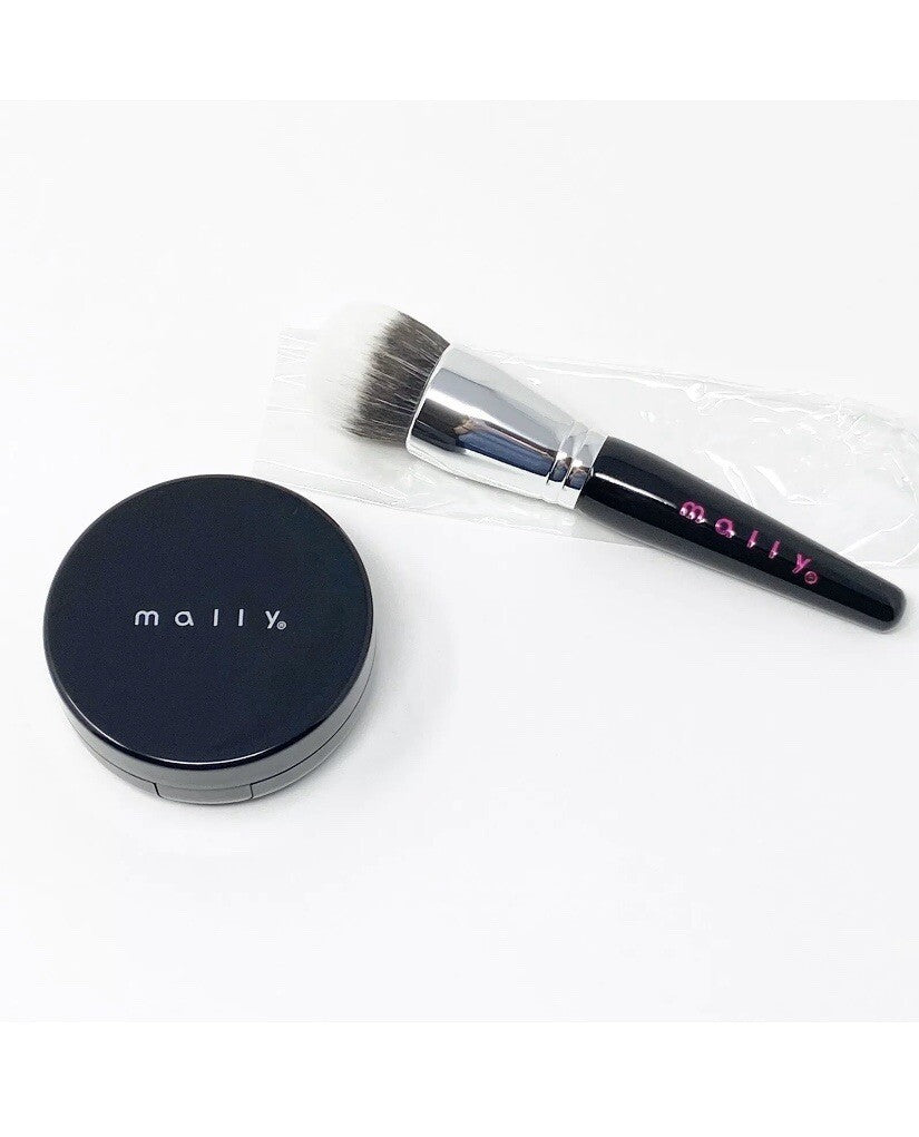 Foundation with Brush - Medium Shade Flawless Finish Transforming Effect 0.42 oz