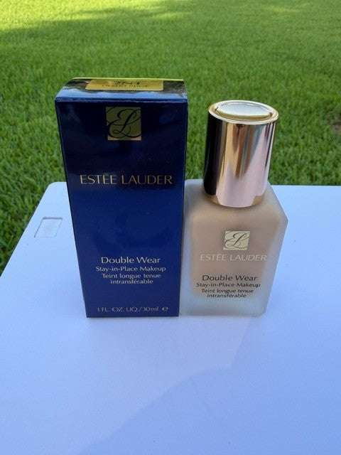 Long-Wear Foundation with Matte Finish - Full Coverage, Oil-Free, Transfer-Resistant, Discontinued Old Formula