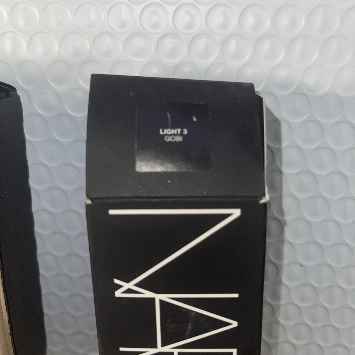 NARS Light Reflecting Foundation Gobi (Light 3) 30ml / 1oz - Flawless Skin