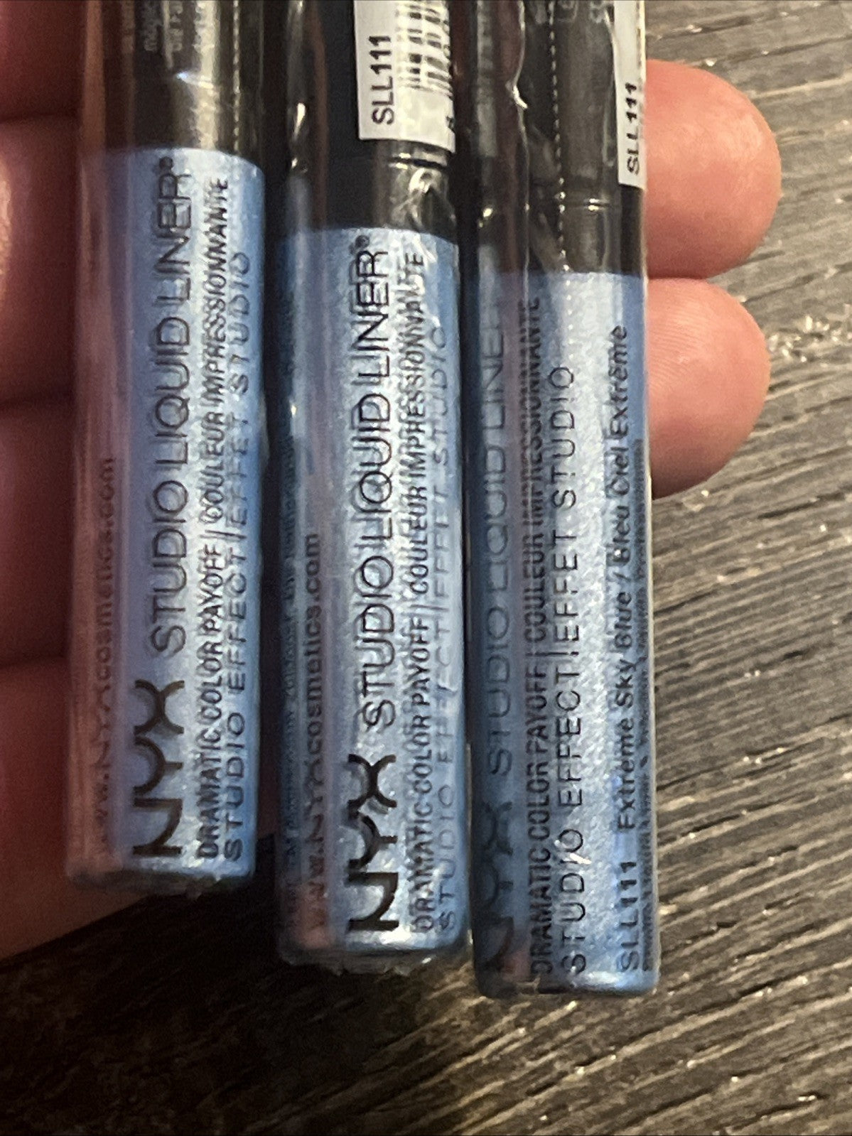 Dramatic Color Payoff Eye Liner - Extreme Sky Blue, 0.19 fl oz / 5.6 ml