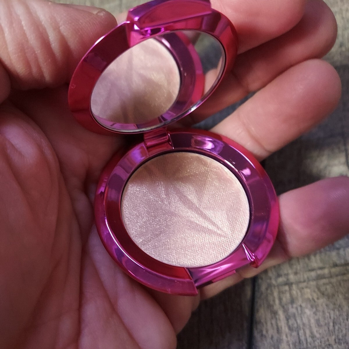 BECCA Glow & Rose Skin Perfector Gift Set - Gravity Mud & Rose Glow