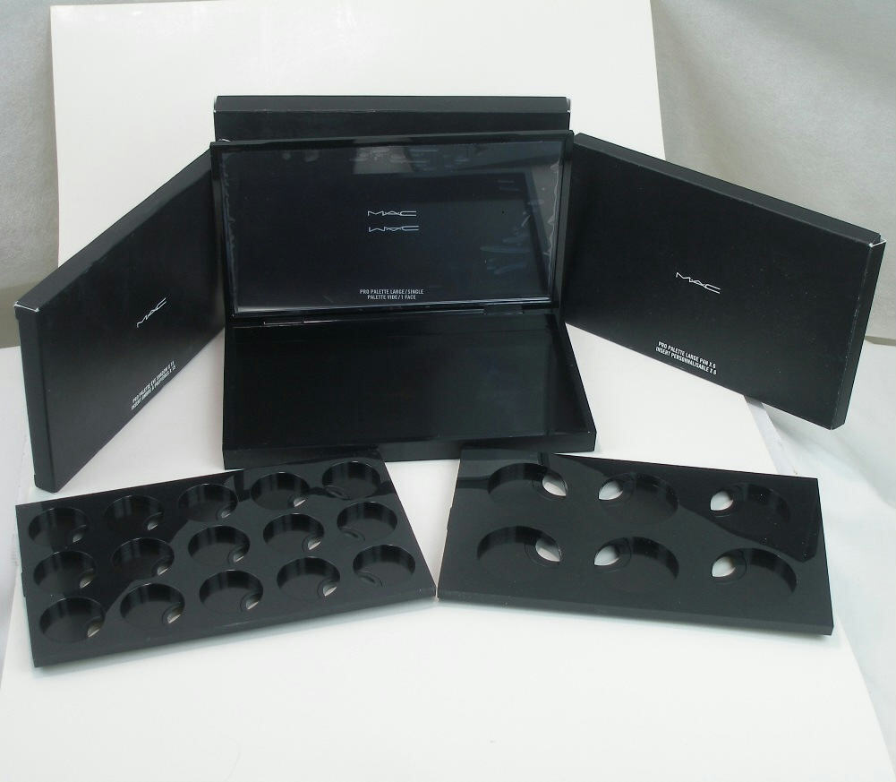 Refillable Makeup Palette Case with 15-Slot Eye Shadow Insert - Large