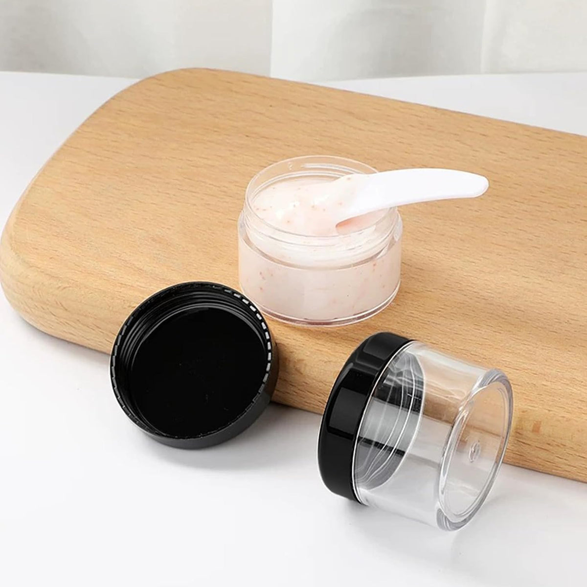 24Pcs Travel Cosmetic Containers 15ml Refillable Clear Plastic Jars for Beauty & Skincare