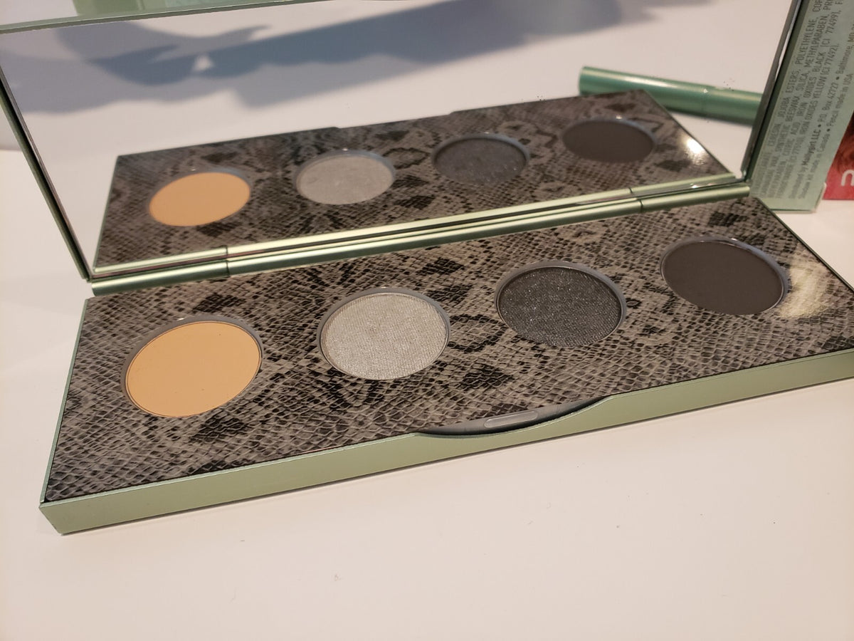Smokey Eye Kit with Eyeshadows and Eyeliner - Skyscraper Style