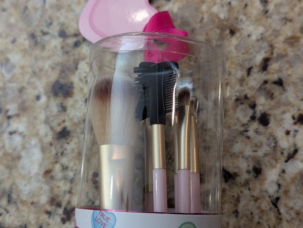 7-Piece Face & Eye Makeup Brush Set - Essential Cosmetic Tools