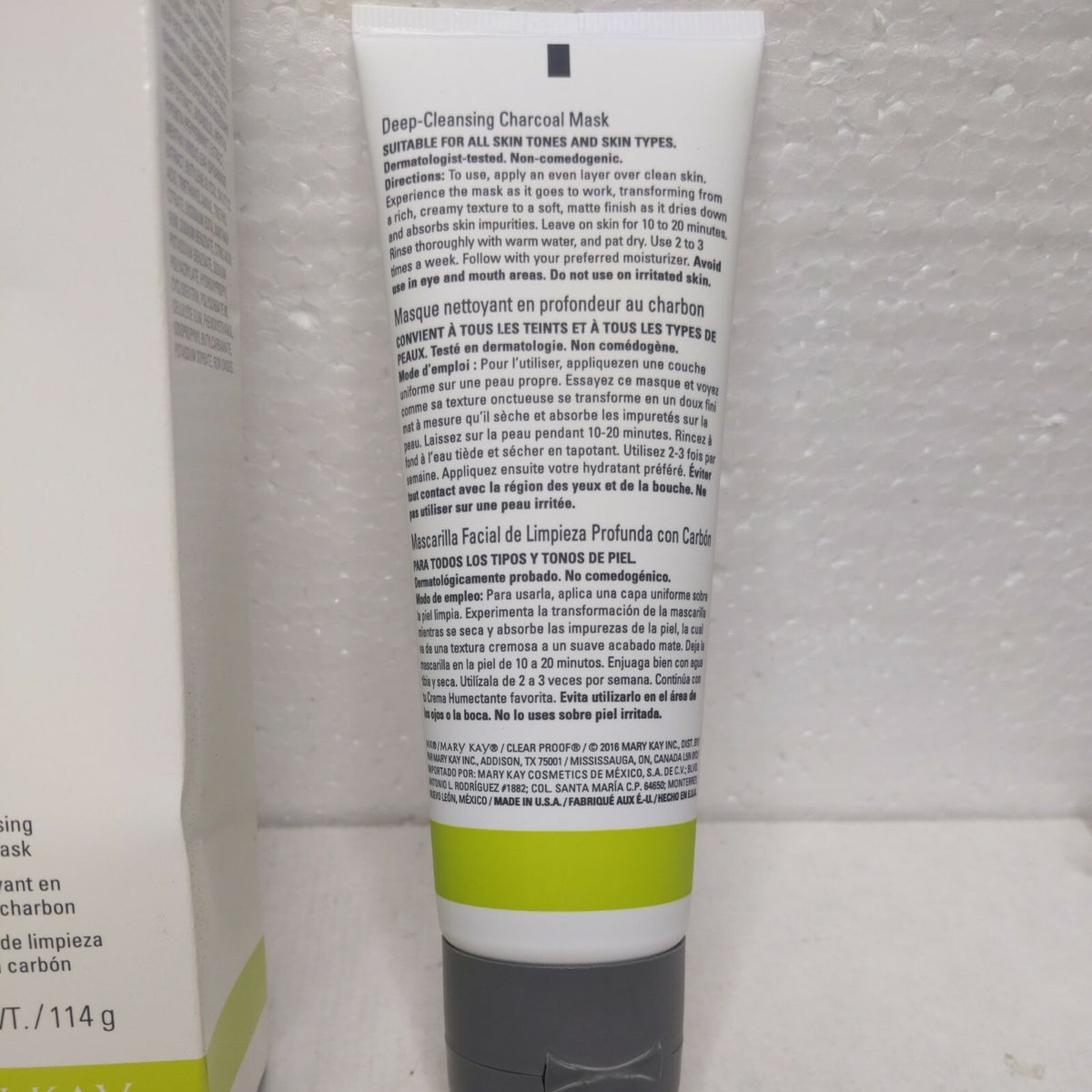Deep Cleansing Charcoal Face Mask for Clear Skin - Acne & Pores