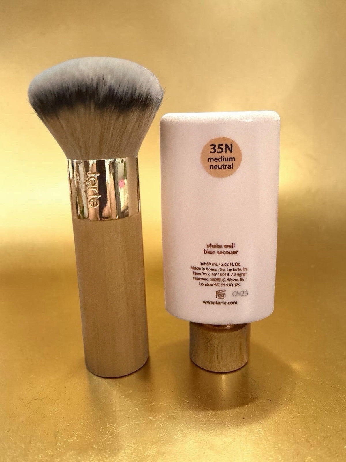 Hydrating Foundation Serum with Buffer Brush - Medium Neutral Shade