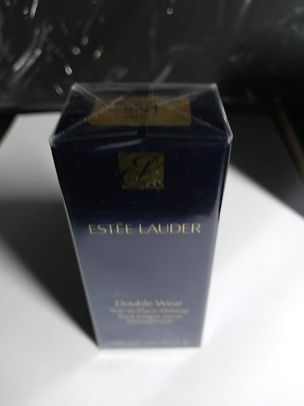 Estee Lauder Double Wear Stay-in-Place Foundation 1 Fl Oz 9N1 Ebony