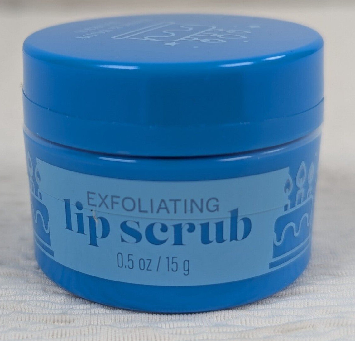 Lip Scrub Exfoliator - Birthday Frosting Scent - Lip Care