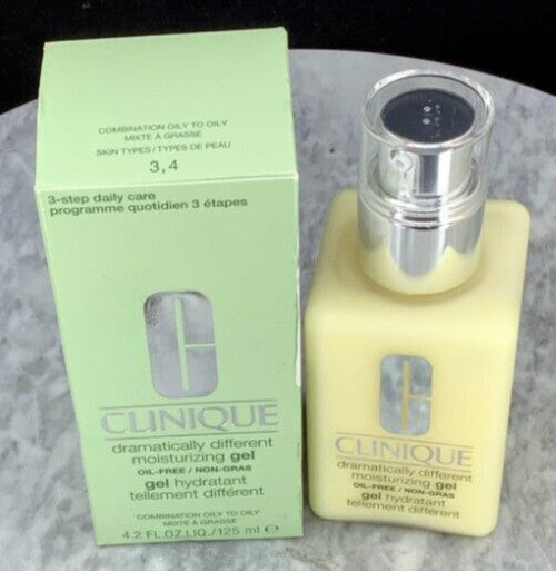 Clinique Dramatically Different Moisturizing Gel Oil-Free / Non-Gras