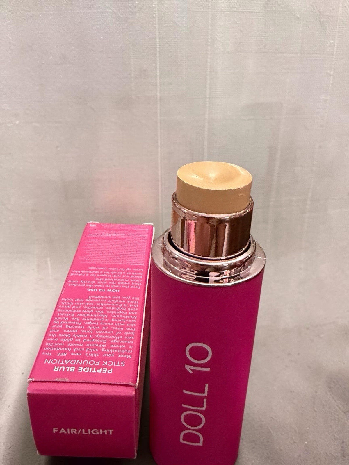Doll 10 Peptide Blur Stick Foundation - Fair Light, Smooth Pores & Fine Lines