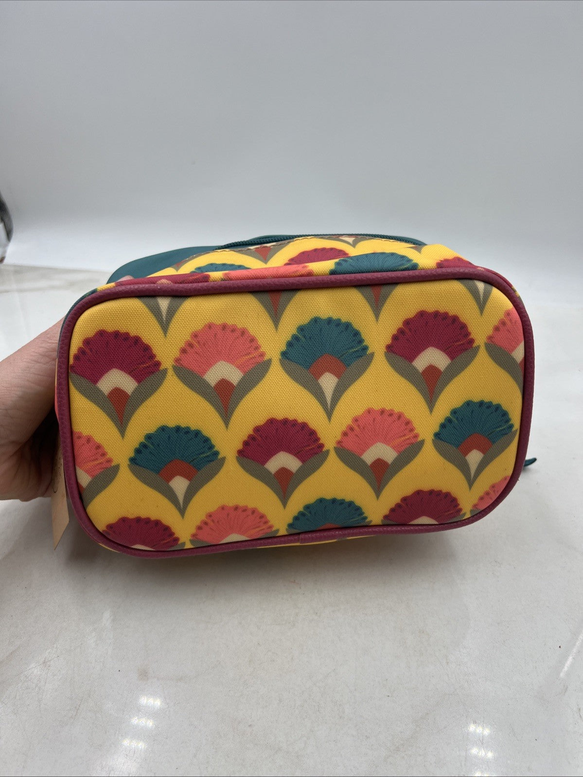 Women’s Makeup Bag Travel Case with Ginkgo Flowers, Gold Finish