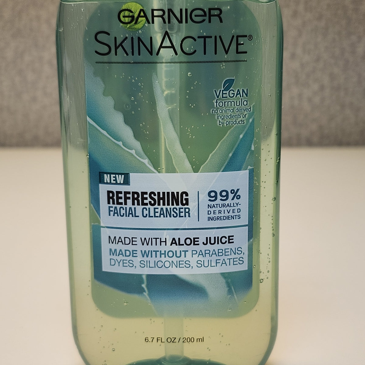 Refreshing Facial Cleanser with Aloe Juice - Vegan Formula, 6.7 fl oz