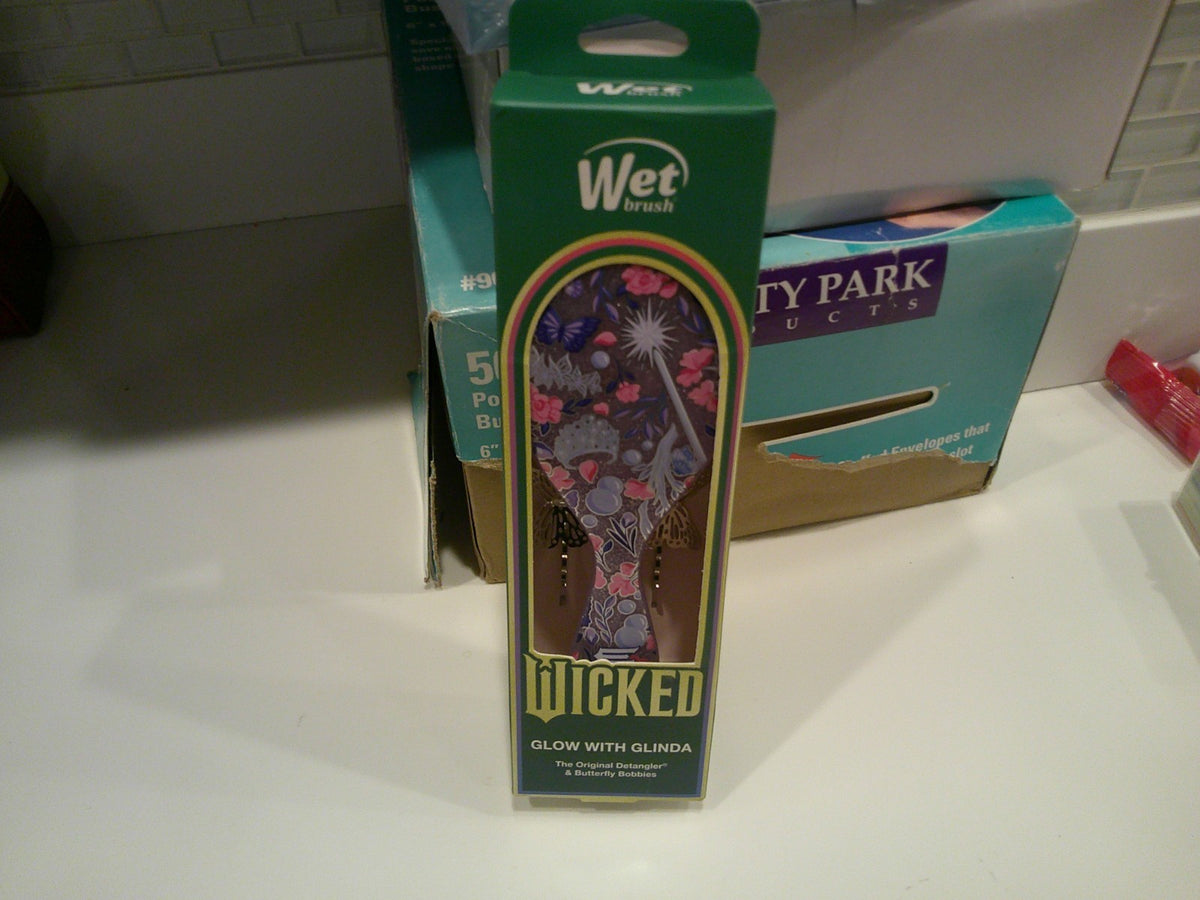 Wet Brush x Wicked “Glow With Glinda” Original Detangler + Butterfly
