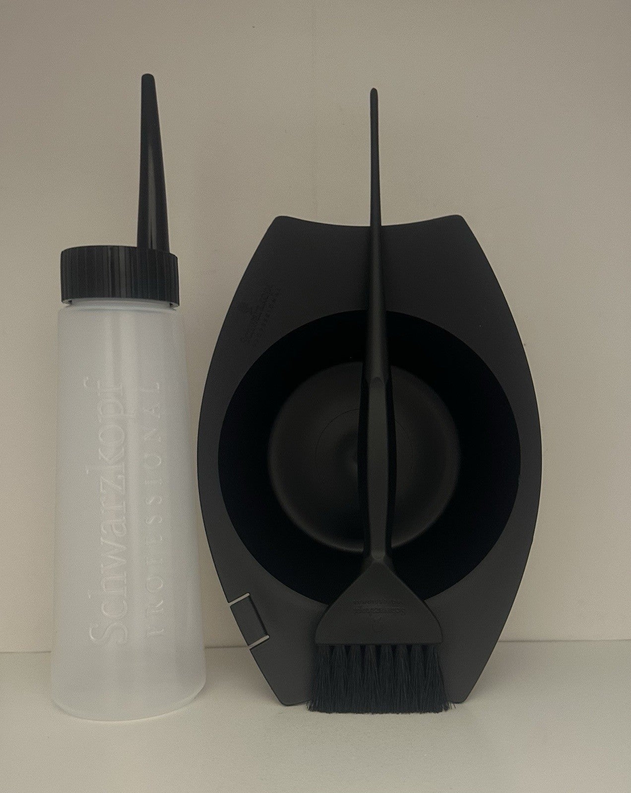Schwarzkopf Hair Color Application Brush Set with Bowl & Bottle