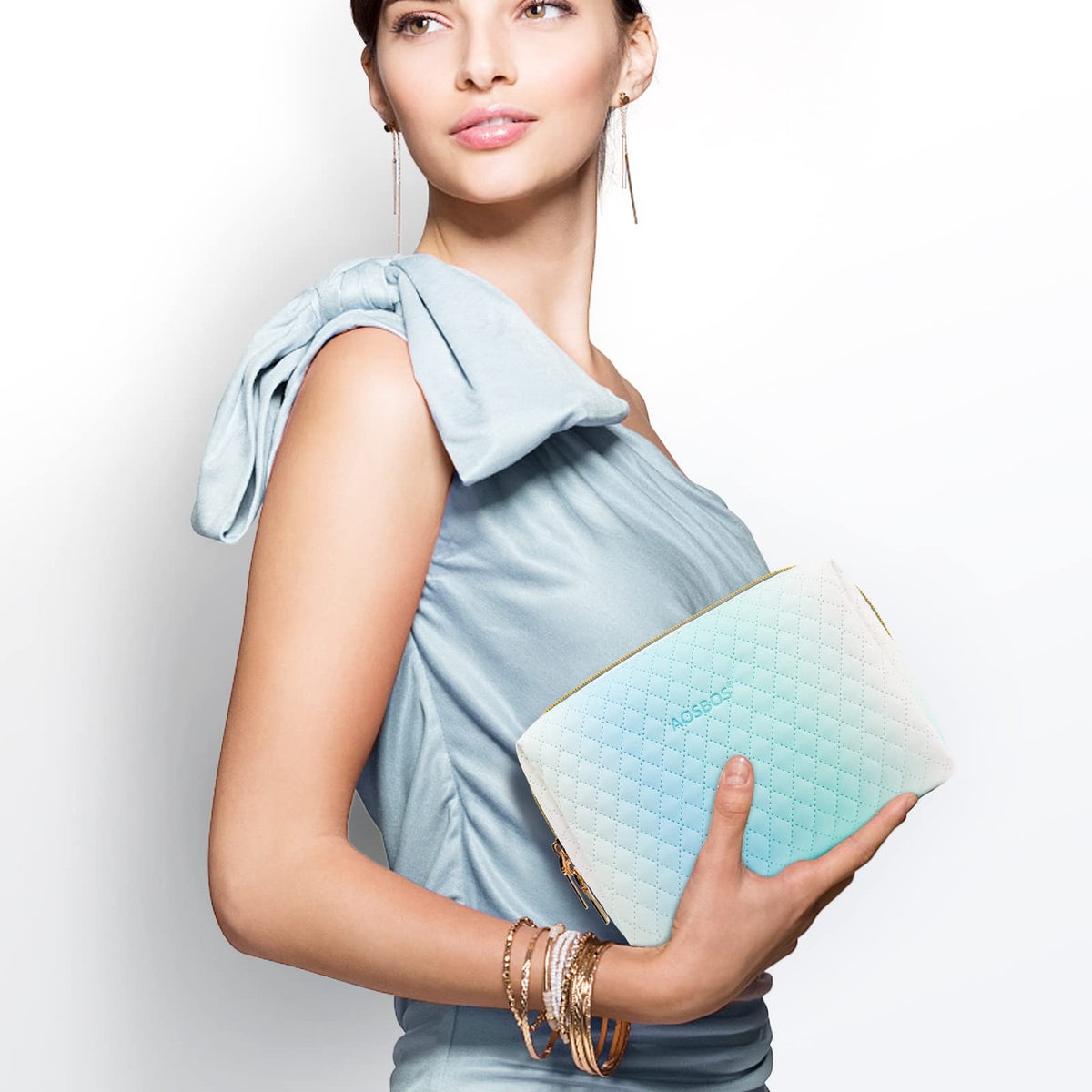 Small Travel Makeup Bag with Multiple Compartments and Elegant Design