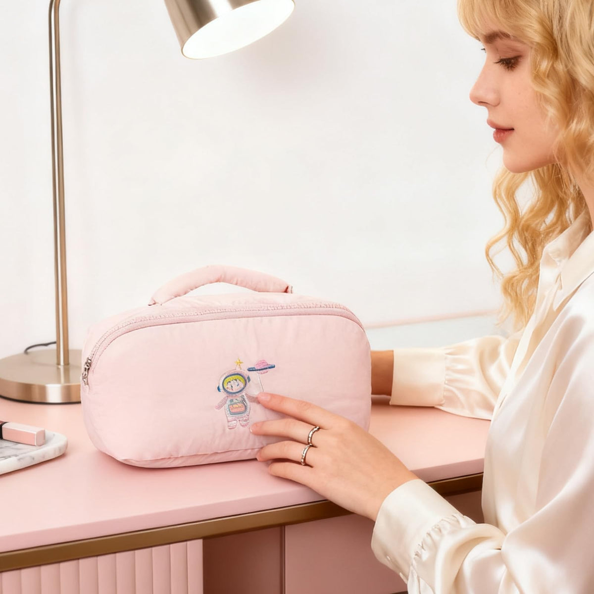 Travel Cosmetic Bag with Large Capacity Water-Resistant Pouch for Women