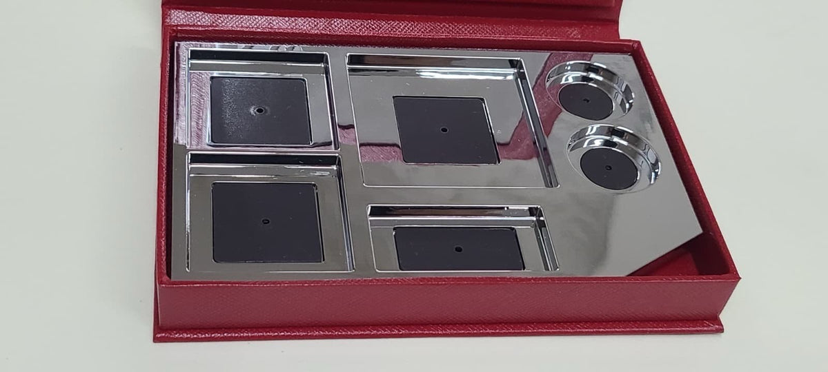 Refillable Makeup Palette with Mirror - Customizable Cosmetic Case