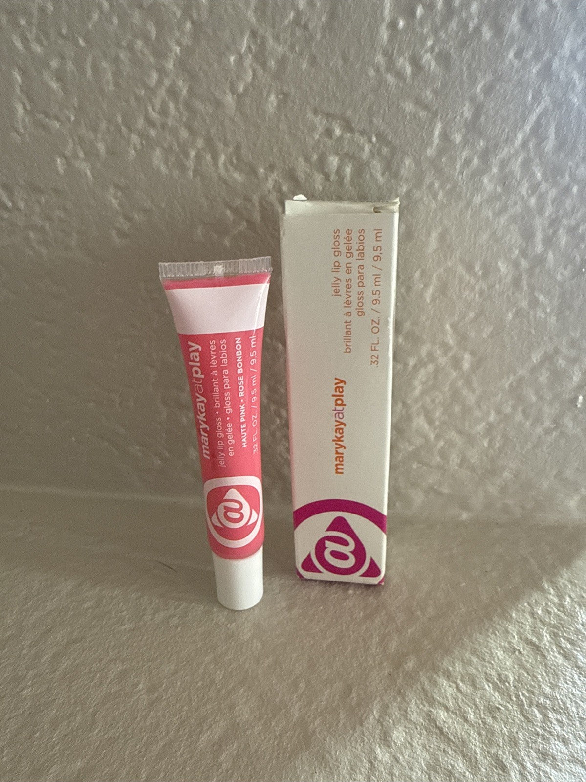 Mary Kay At Play Jelly Lip Gloss Haute Pink 0.32 oz Discontinued