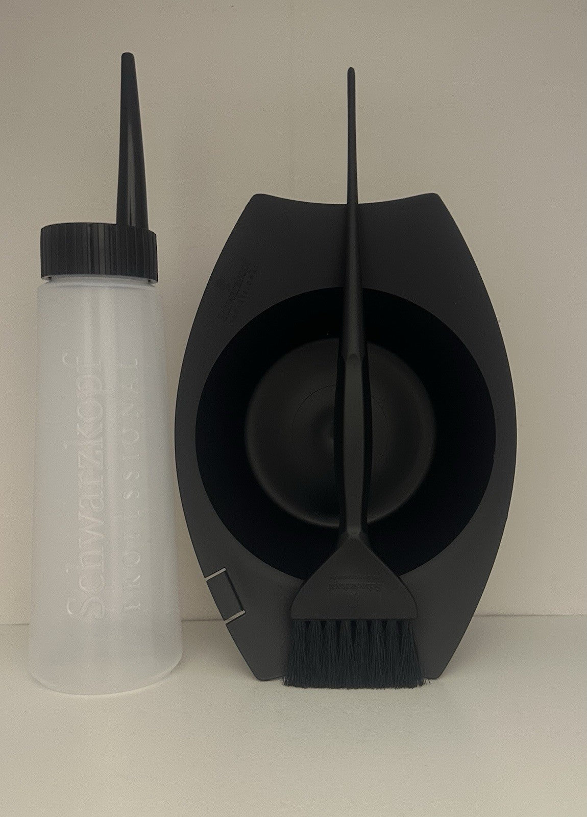 Schwarzkopf Hair Color Application Brush Set with Bowl & Bottle
