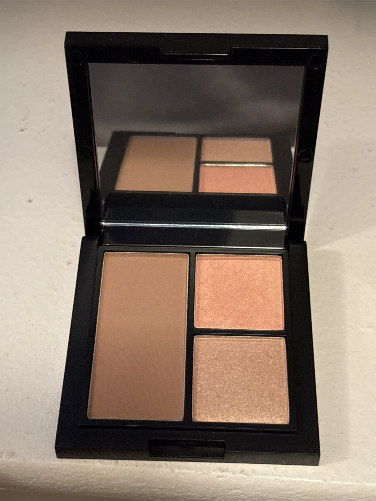 Face Contour & Color Trio Palette for Makeup - Coqueta