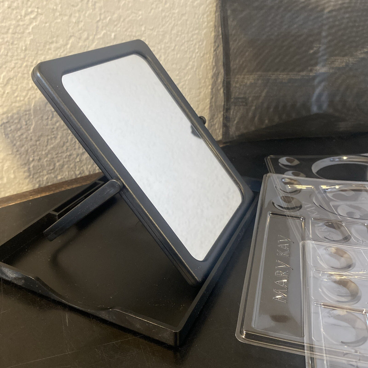 Mary Kay Consultant Items 6 Clear Folding Trays & Mirror Set - New