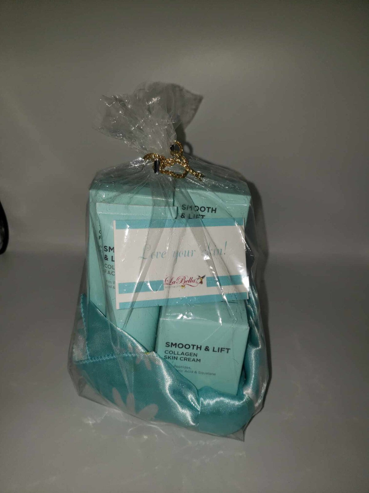 Complete Skincare Set with Collagen Serum & Head Scarf - Anti-Aging Gift