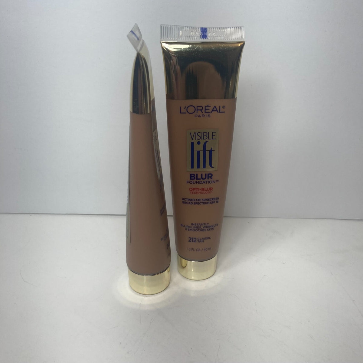 Loreal Visible Lift Blur Foundation Set - Shade #212 Classic Tan Discontinued