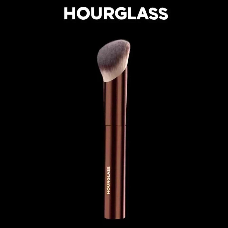Soft Glow Foundation Brush - Seamless Blending Makeup Tool