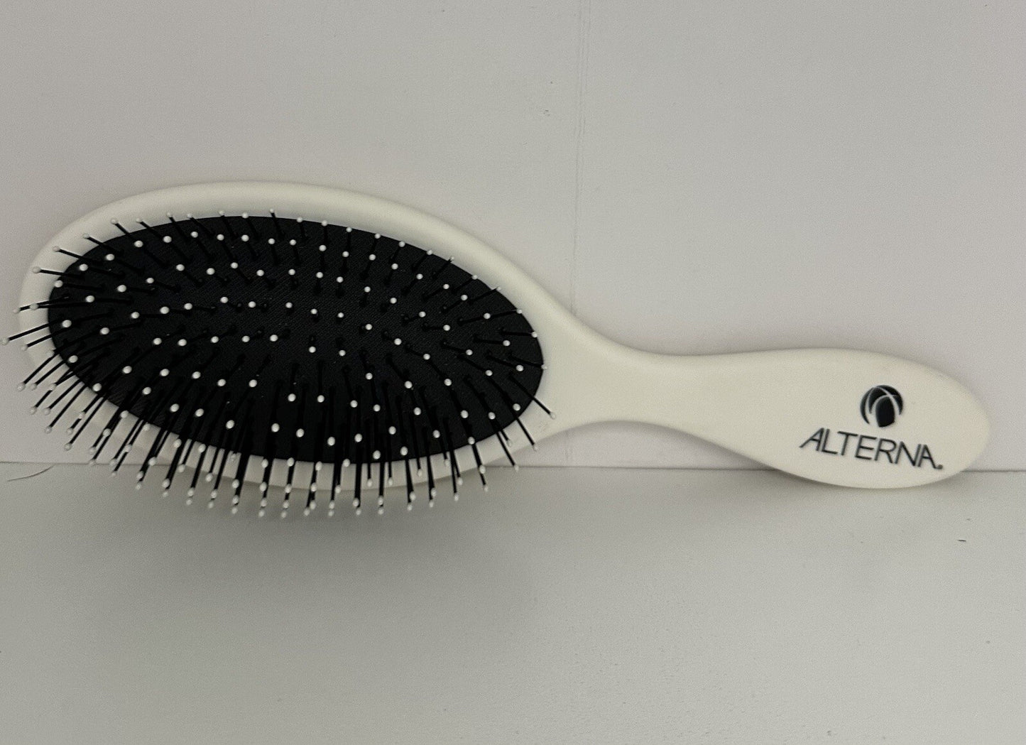Detangling Hair Brush for White & Black Hair - Alterna CAVIAR