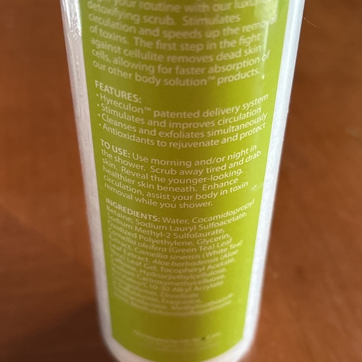 HD Skin Care Body Solution Detoxifying Scrub - 8 Fl. Oz