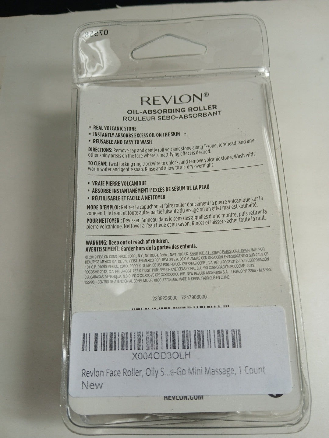 Revlon Oil-Absorbing Reusable Face Roller - Easy to Wash #07558