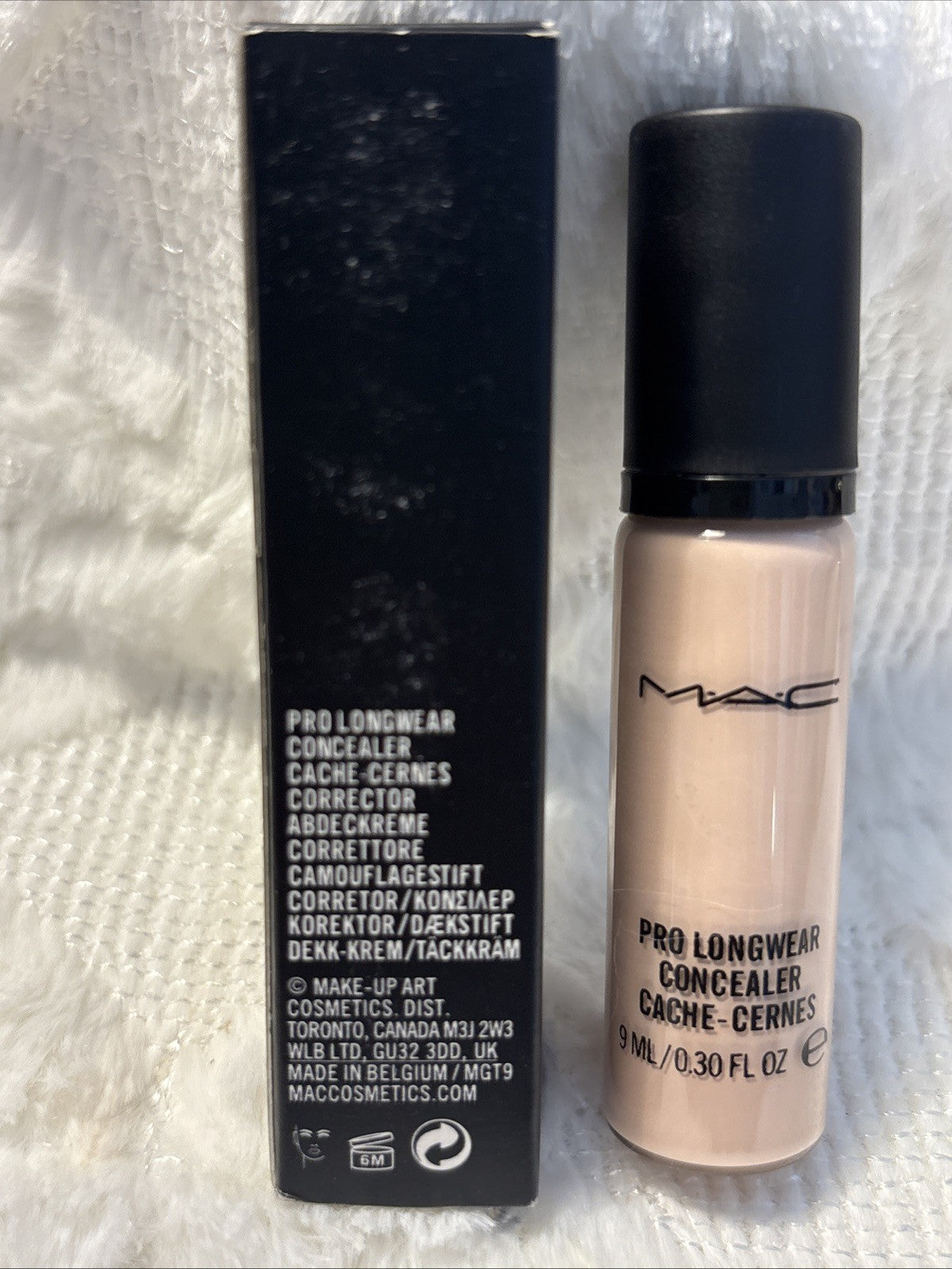 MAC Pro Longwear Concealer NW20 0.3 Oz. Face Makeup, Full Coverage