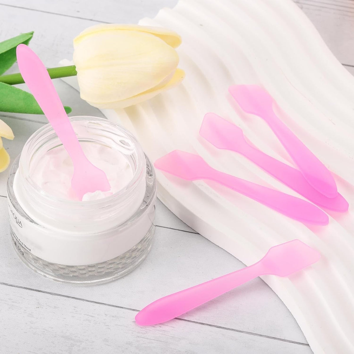 Disposable Cosmetic Spatulas 300 Pack - Small Plastic Makeup Tools