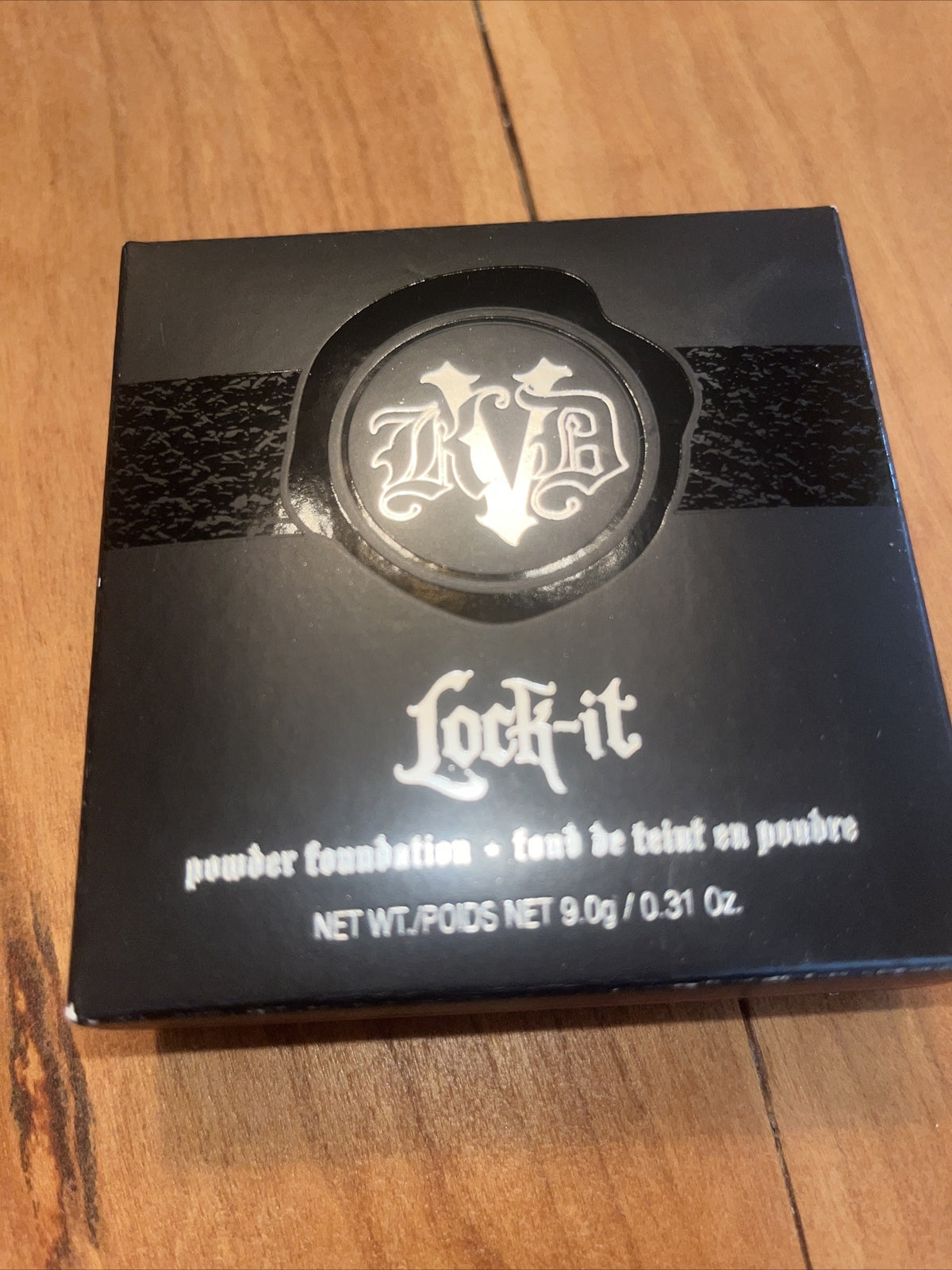 KVD Lock-It Powder Foundation 190 Tan Deep - Matte Finish Makeup