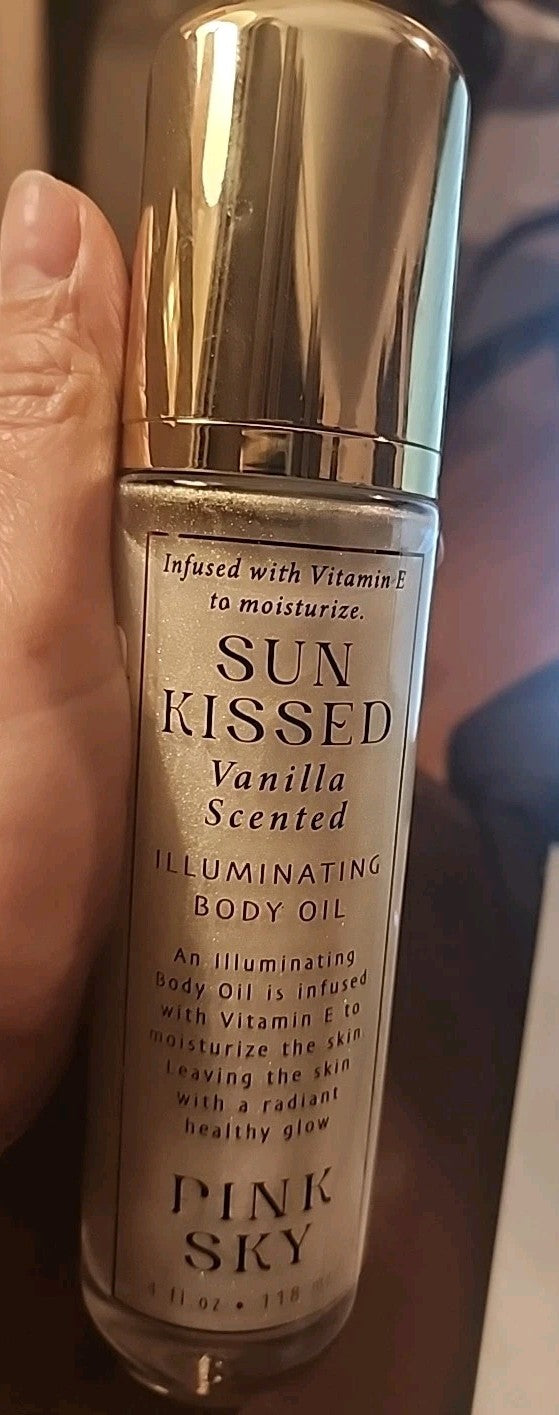 Pink Sky Sun Kissed Vanilla Scented Illuminatiing Body Oil 4 fl